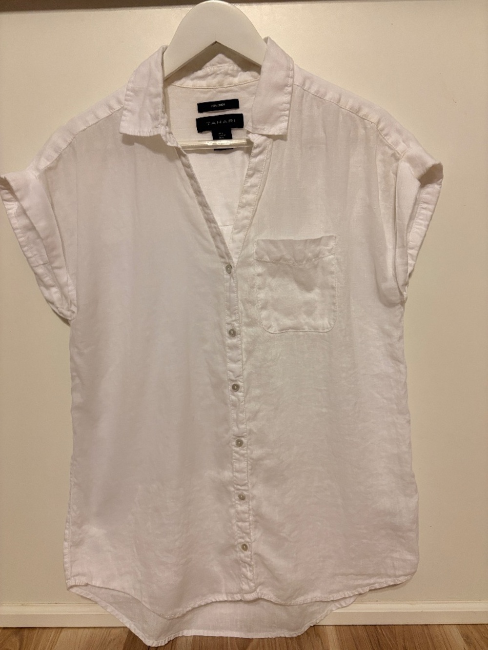 100 % Linen Tahari short-sleeve shirt.